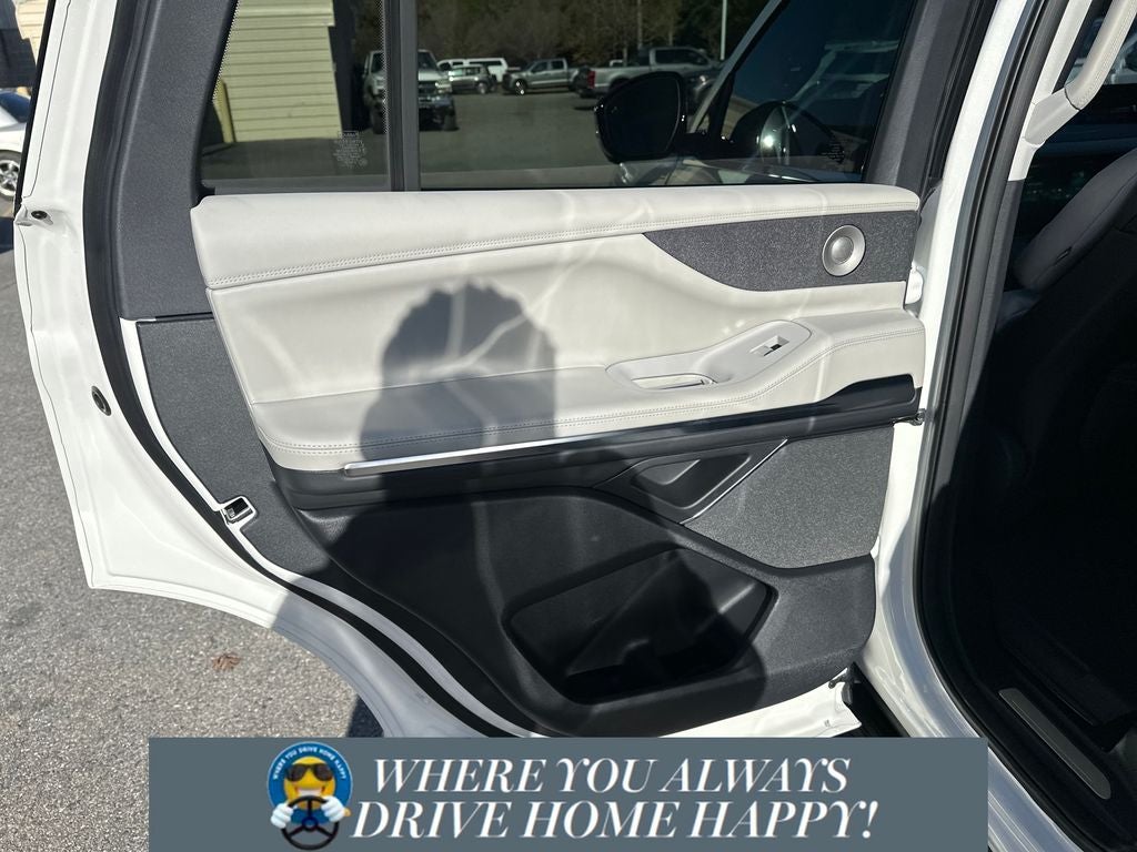 2025 Lincoln Navigator Reserve