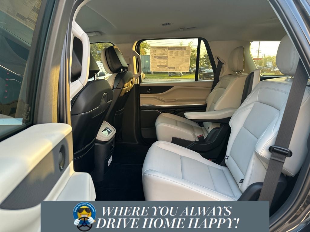 2026 Lincoln Navigator Premiere