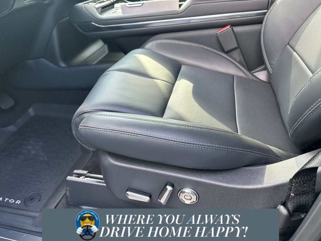 2025 Lincoln Navigator L Reserve