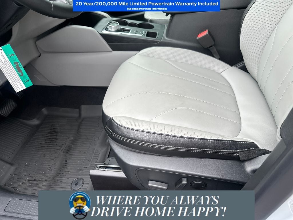 2026 Ford Escape Hybrid Platinum