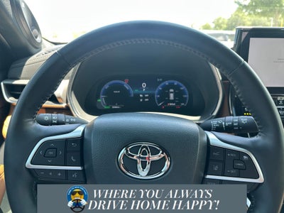 2024 Toyota Highlander Hybrid Platinum